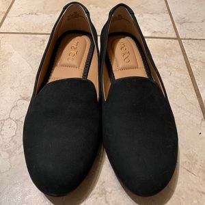 Adam Tucker Me Too Yalec Loafer